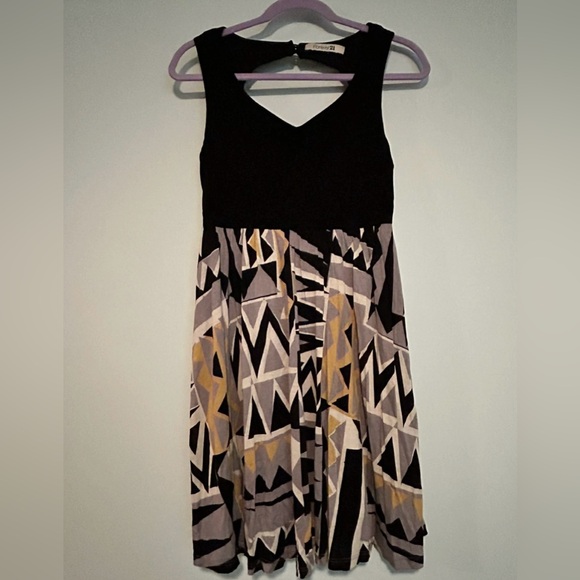 Vintage Forever 21. Flowy printed dress - Picture 7 of 9